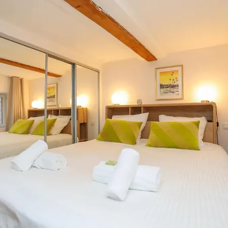 De Luxe Mimosa 6p דירה