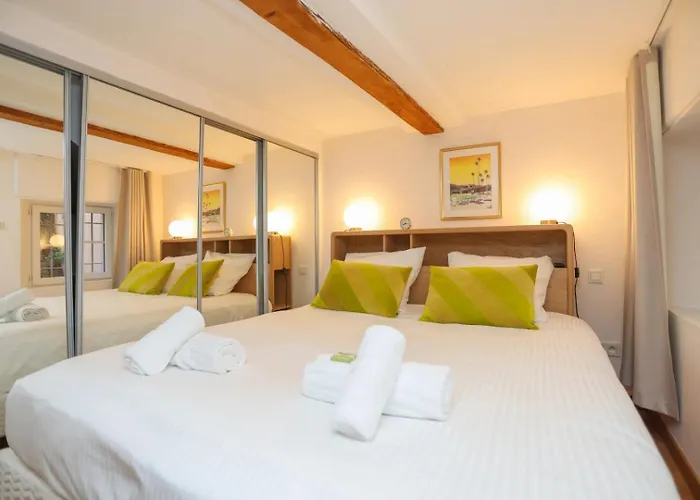 De Luxe Mimosa 6p דירה