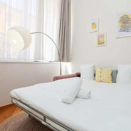 De Luxe Mimosa 6p Appartement