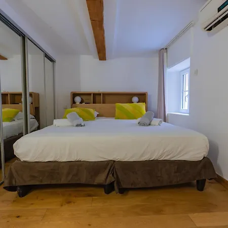 De Luxe Mimosa 6p Appartement