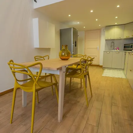De Luxe Mimosa 6p Appartement